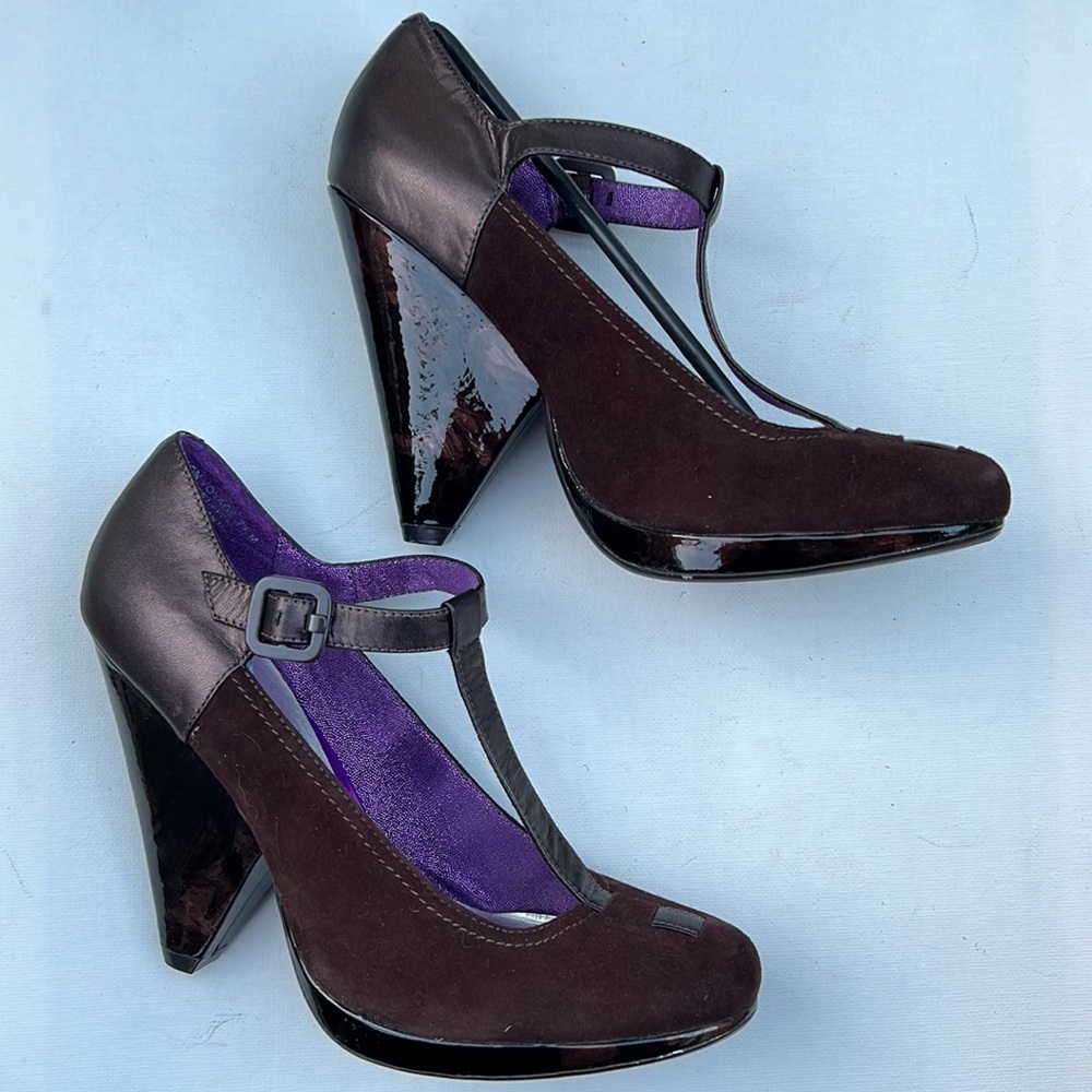 Poetic Licence Bon Voyage Brown T-Bar Mary Janes. new in box. Size 7-1/2, 10.